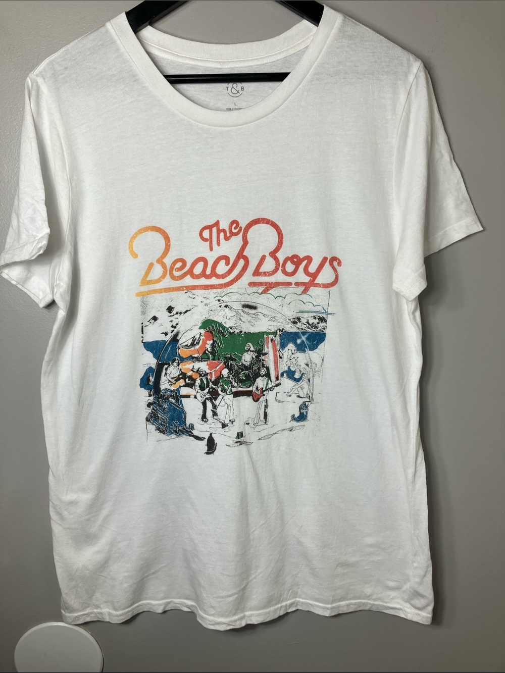 The Beach Boys White Graphic T-Shirt 100% Cotton Size Large
